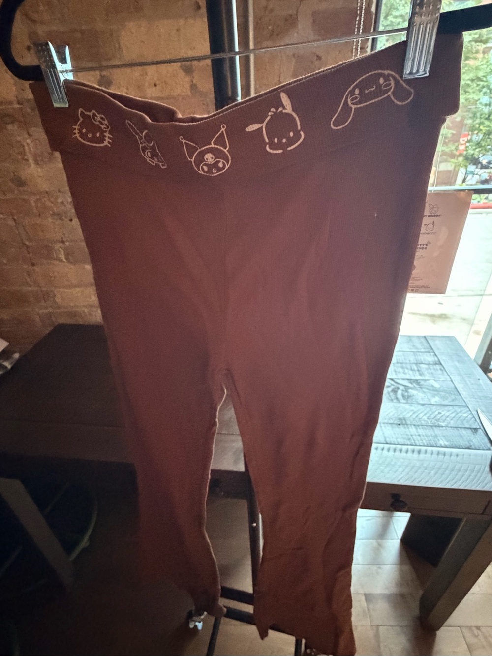 Hello Kitty Brown Leggings with Character front Waistband Size M NWT